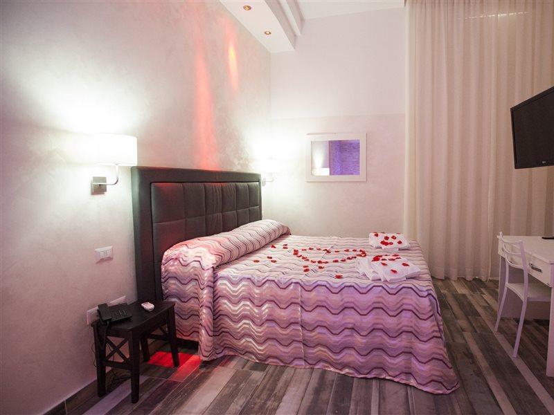 Bed and Breakfast Napoli Garibaldi Square Exterior foto